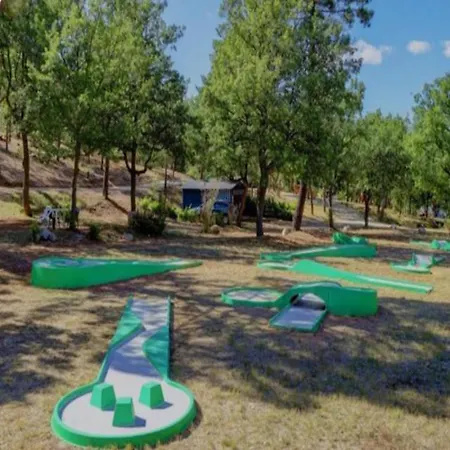 Ξενοδοχείο με κάψουλες La Roulotte Du Verdon *